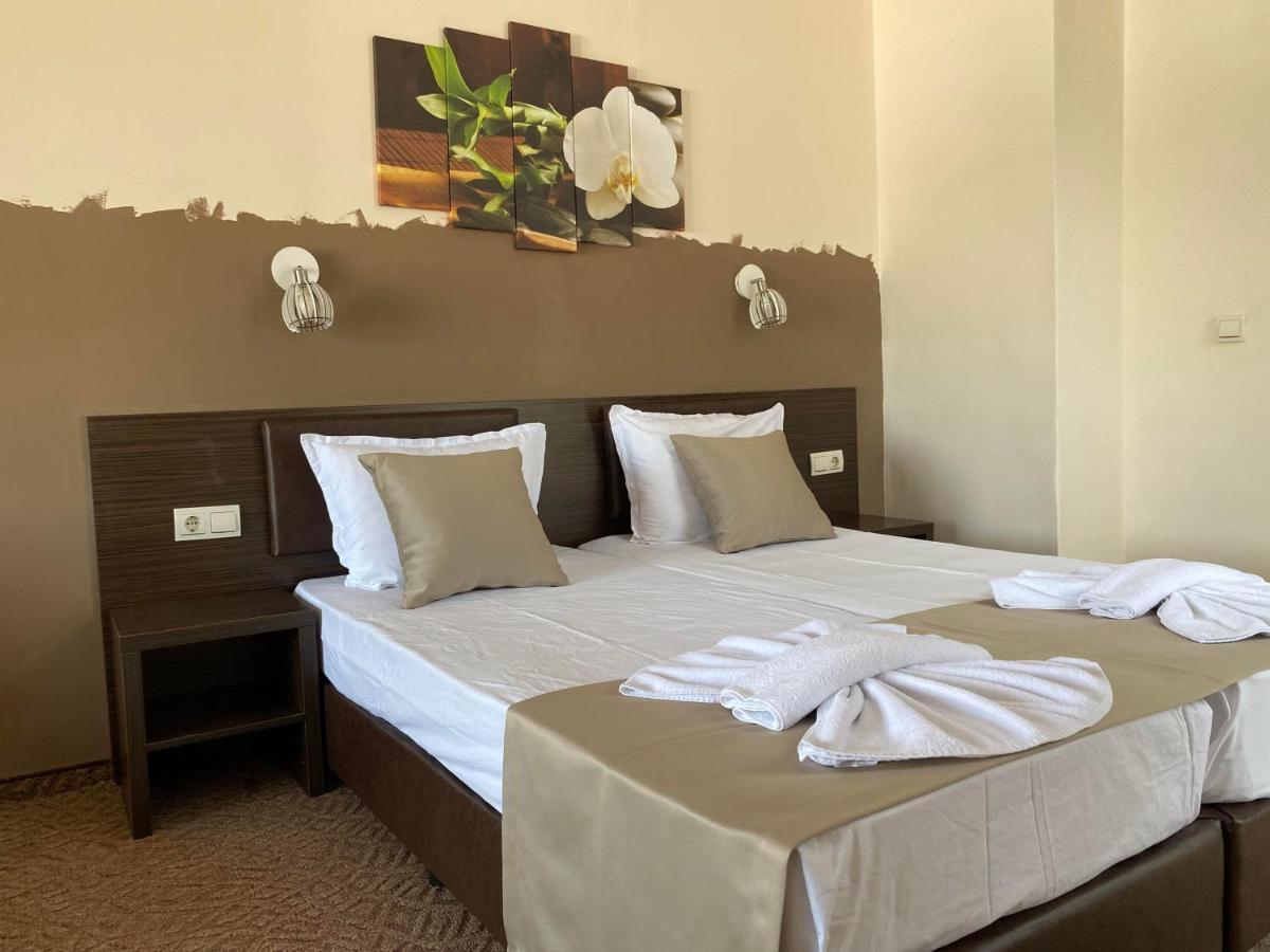 Family Hotel Teos Kiten  Eksteriør billede