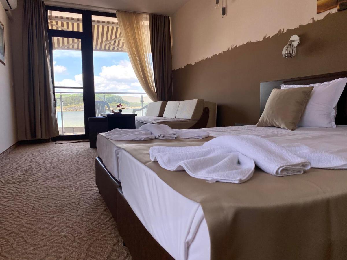 Family Hotel Teos Kiten  Eksteriør billede
